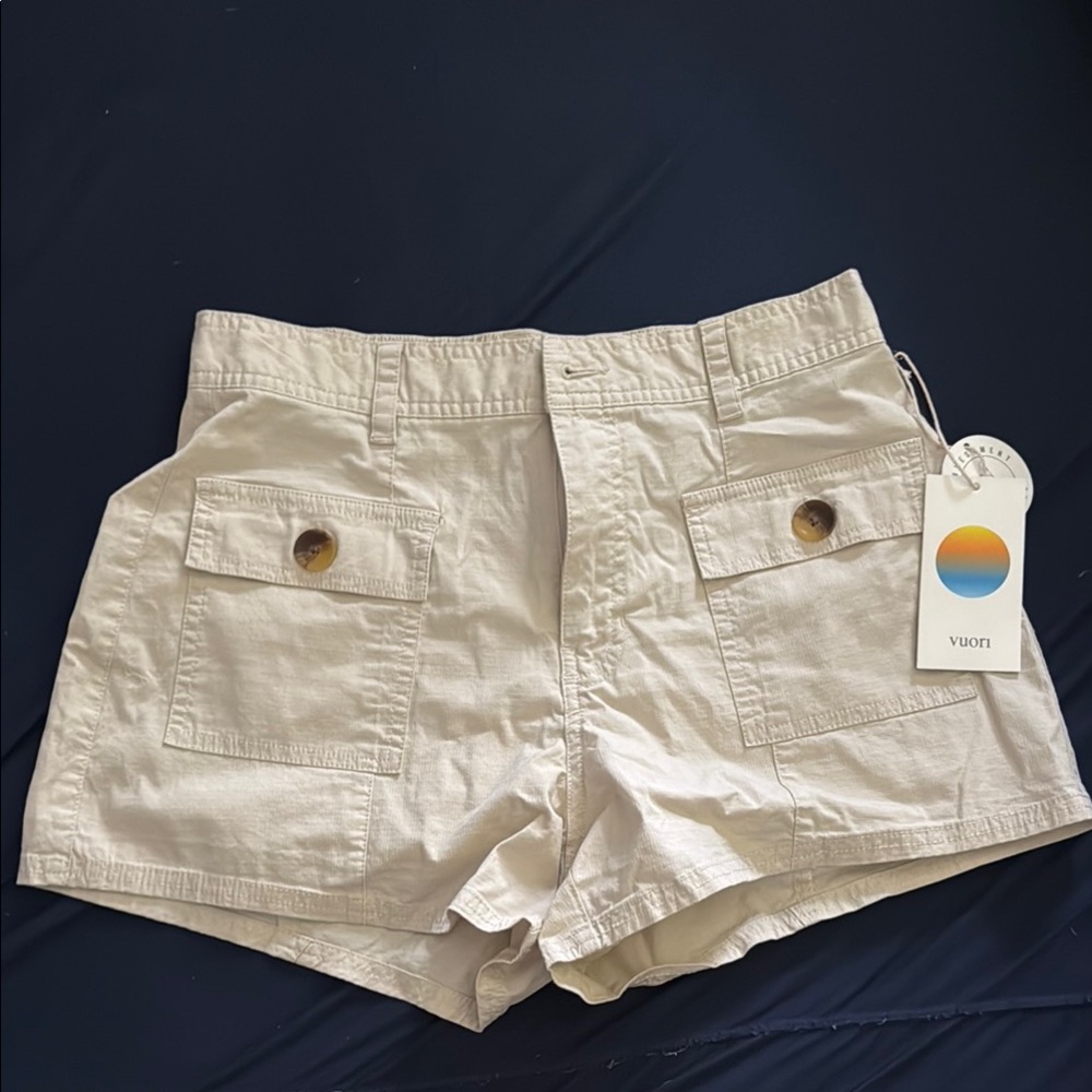 Vuori Women's Tan Shorts